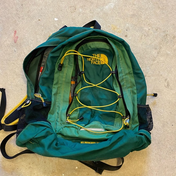 The North Face Kilimanjaro Backpack Grey/Yellow